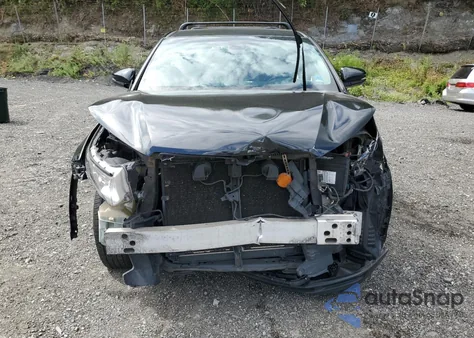 2015 Toyota Highlander Le z USA, uszkodzony, nr VIN 5TDZARFH7FS010665